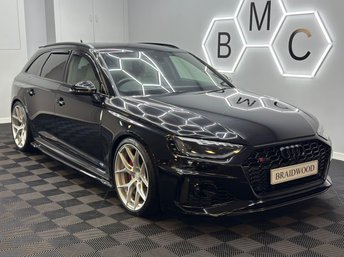 2022 AUDI RS4 AVANT