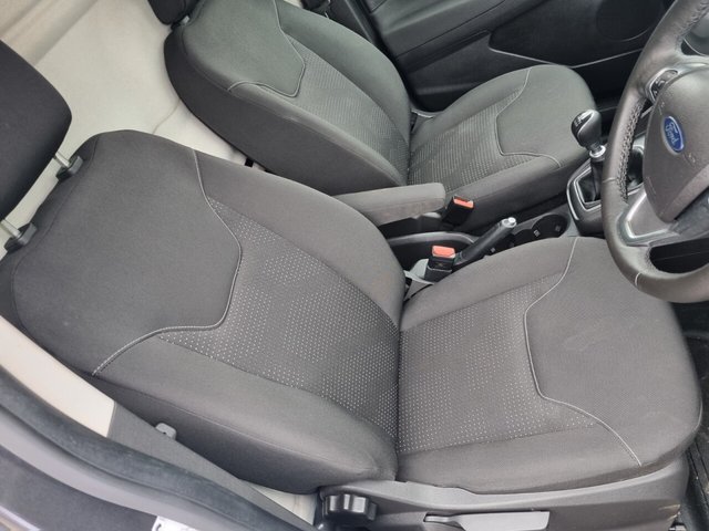 2023 FORD TRANSIT COURIER - Photo 5