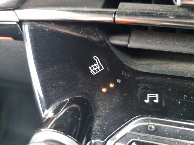 2021 PEUGEOT 2008 - Photo 4