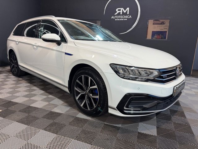 2022 VOLKSWAGEN PASSAT - Photo 3