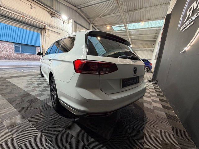 2022 VOLKSWAGEN PASSAT - Photo 10