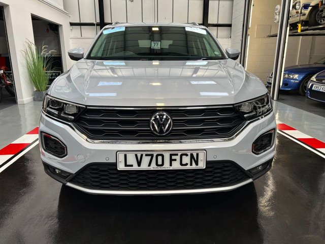 View our VOLKSWAGEN T-ROC