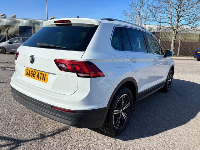 2018 VOLKSWAGEN TIGUAN - Photo 4