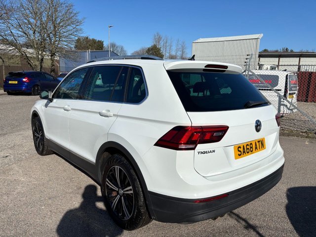 2018 VOLKSWAGEN TIGUAN - Photo 8