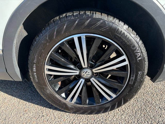 2018 VOLKSWAGEN TIGUAN - Photo 11