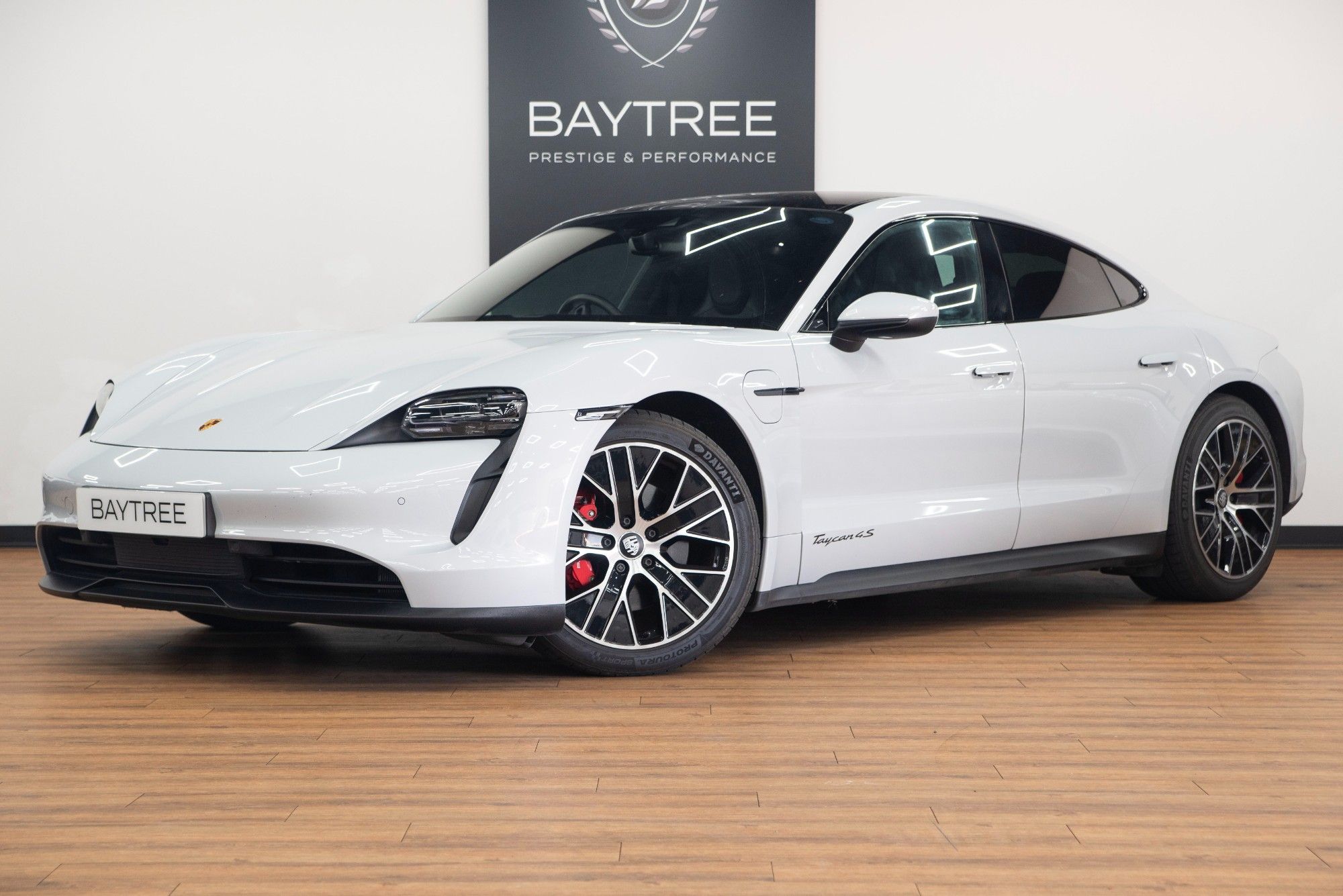 USED 2023 23 PORSCHE TAYCAN Performance Plus 93.4kWh 4S Saloon  