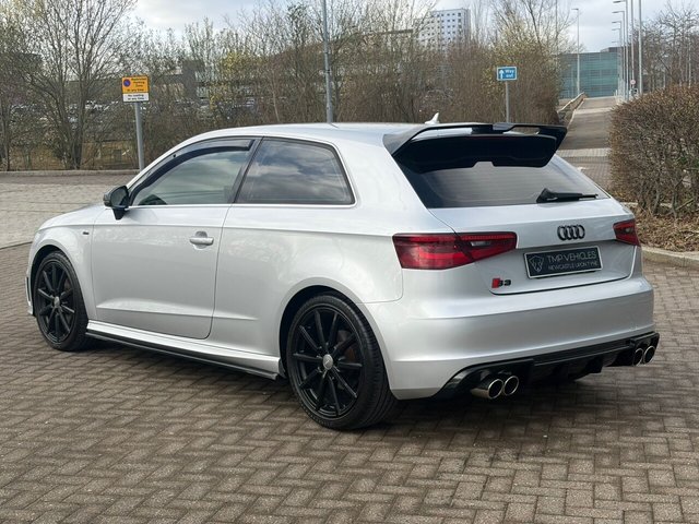 AUDI A3 2.0 TDI S line Hatchback 3dr Diesel Manual Euro 5 (s/s) (150 ps) - Photo 5