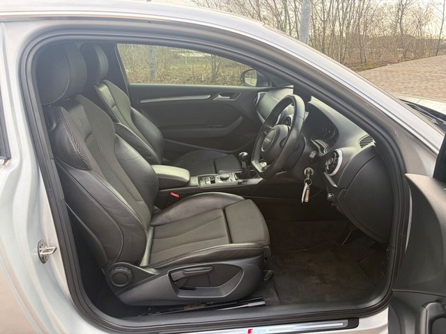 AUDI A3 2.0 TDI S line Hatchback 3dr Diesel Manual Euro 5 (s/s) (150 ps) - Photo 12