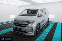 USED 2026 VOLKSWAGEN TRANSPORTER 2.0 T32 SWB HALO X 4MOTION FACTORY KOMBI AUTO - STONE GREY TAILGATE - 1 + 1 CAPTAINS SEATS - COMMERCE PRO SPEC