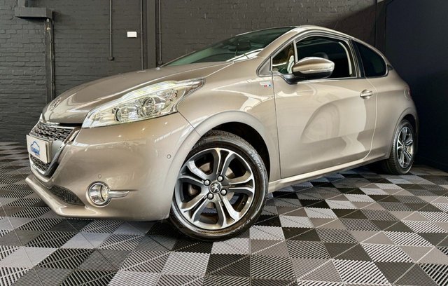 2013 PEUGEOT 208 - Photo 4