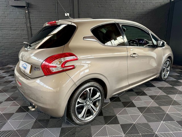 2013 PEUGEOT 208 - Photo 12