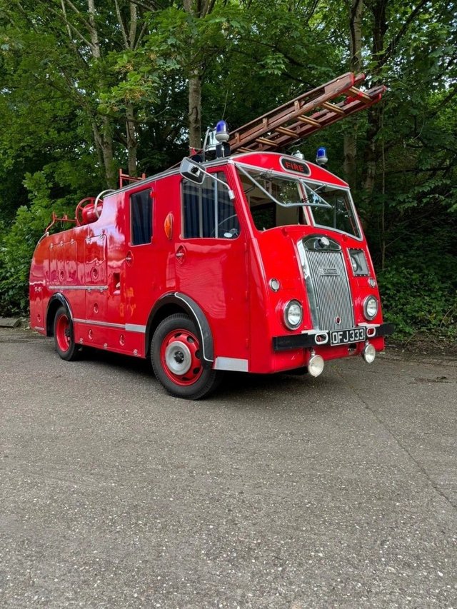 View our DENNIS F8
