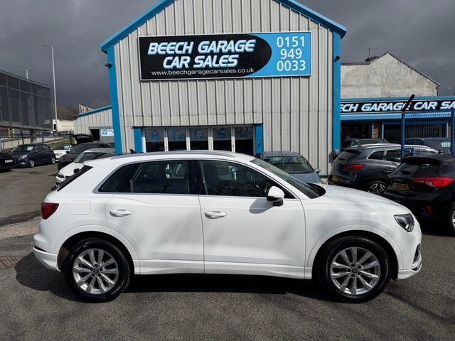 2019 AUDI Q3 - Photo 2