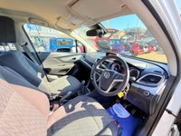 USED 2016 16 VAUXHALL MOKKA 1.6i Tech Line SUV 5dr Petrol Manual 2WD Euro 6 (s/s) (115 ps) Tech Line With Sat Nav + Bluetooth + Parking Sensors