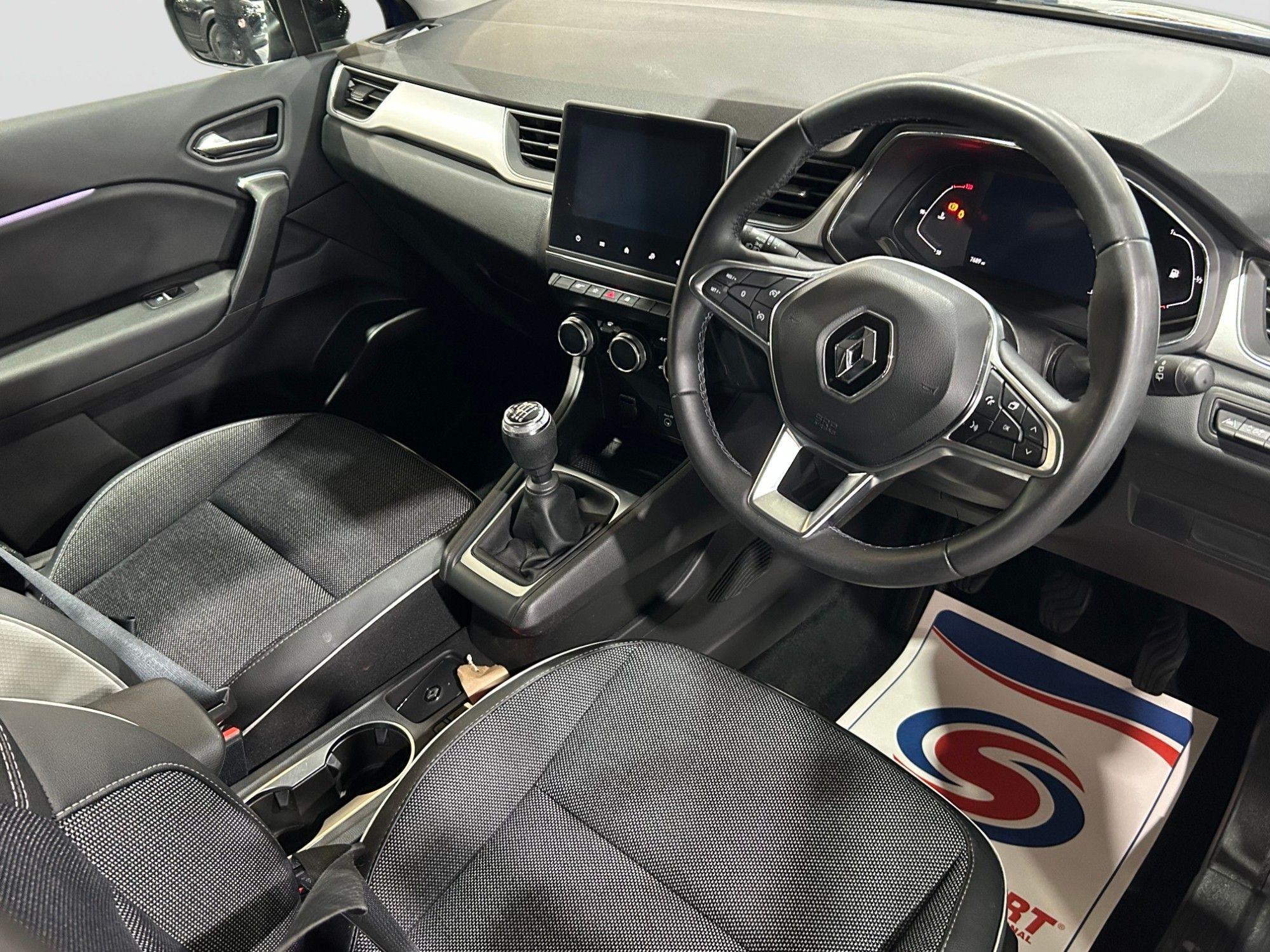 USED 2022 72 RENAULT CAPTUR 1.3 MHEV techno SUV 5dr Petrol Manual Euro 6 (s/s) (140 ps) 