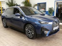 USED 2022 22 BMW IX 40 76.6kWh M Sport SUV 5dr Electric Auto xDrive (326 ps) STUNNING EXAMPLE SKYLOUNGE VISIBILITY COMFORT PACKS SAT NAV LEATHER HEATED SEATS CRUISE PARKING SENSORS BMW SERVICE WARRANTY