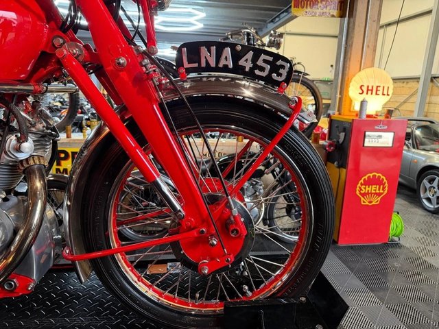 View our VINCENT RAPIDE