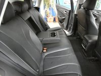 USED 2022 22 MG MG5 61.1kWh Exclusive Long Range Estate 5dr Electric Auto (156 ps) SAT NAV HEATED LEATHER REAR VIEW CAMERA CRUISE CONTROL PARKING SENSORS 1 OWNER SERVICE HISTORY WARRANTY