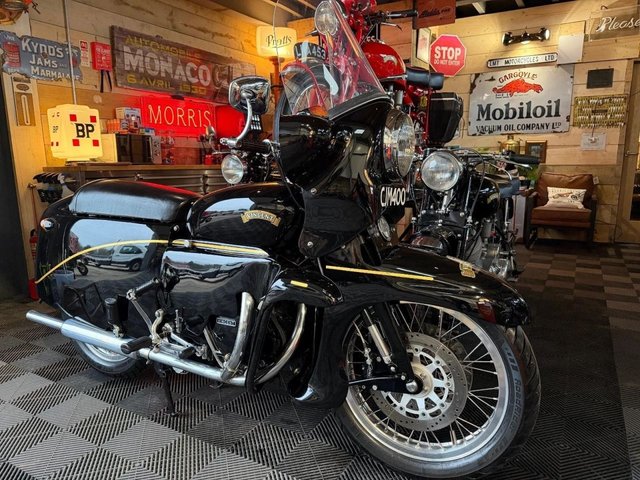 View our VINCENT BLACK PRINCE