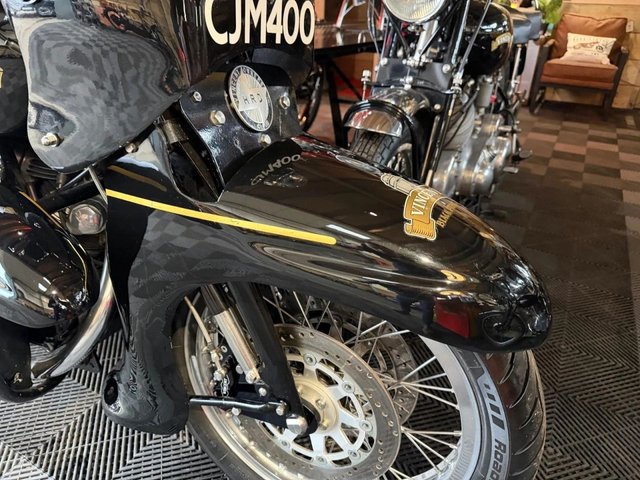 View our VINCENT BLACK PRINCE
