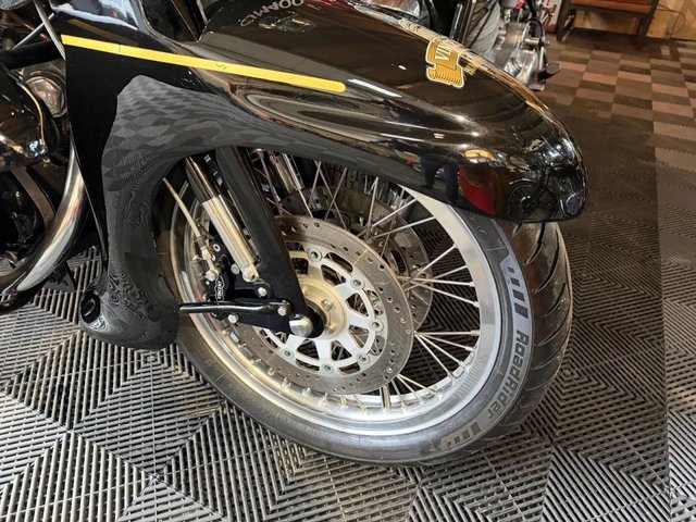 View our VINCENT BLACK PRINCE