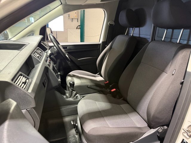 2019 VOLKSWAGEN CADDY - Photo 5