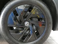 USED 2023 23 VOLKSWAGEN ID.4 Pure Performance 52kWh Life SUV 5dr Electric Auto (170 ps) SAT NAV PART LEATHER INTERIOR HEATED SEATS REAR VIEW CAMERA CRUISE CONTROL PARKING SENSORS 1 OWNER SERVICE HSITORY WARRANTY