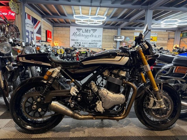 View our NORTON Commando 961