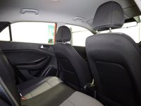 USED 2018 68 HYUNDAI I20 1.2 SE Launch Edition Hatchback 5dr Petrol Manual Euro 6 (s/s) (84 ps) 5 HYUNDAI SERVICES-REAR CAMERA-APPLE CAR PLAY/ANDROID AUTO-DAB-A/C