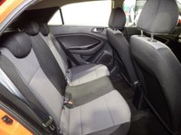 USED 2018 68 HYUNDAI I20 1.2 SE Launch Edition Hatchback 5dr Petrol Manual Euro 6 (s/s) (84 ps) 5 HYUNDAI SERVICES-REAR CAMERA-APPLE CAR PLAY/ANDROID AUTO-DAB-A/C