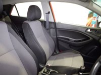 USED 2018 68 HYUNDAI I20 1.2 SE Launch Edition Hatchback 5dr Petrol Manual Euro 6 (s/s) (84 ps) 5 HYUNDAI SERVICES-REAR CAMERA-APPLE CAR PLAY/ANDROID AUTO-DAB-A/C