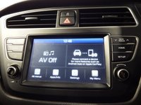 USED 2018 68 HYUNDAI I20 1.2 SE Launch Edition Hatchback 5dr Petrol Manual Euro 6 (s/s) (84 ps) 5 HYUNDAI SERVICES-REAR CAMERA-APPLE CAR PLAY/ANDROID AUTO-DAB-A/C