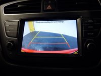 USED 2018 68 HYUNDAI I20 1.2 SE Launch Edition Hatchback 5dr Petrol Manual Euro 6 (s/s) (84 ps) 5 HYUNDAI SERVICES-REAR CAMERA-APPLE CAR PLAY/ANDROID AUTO-DAB-A/C