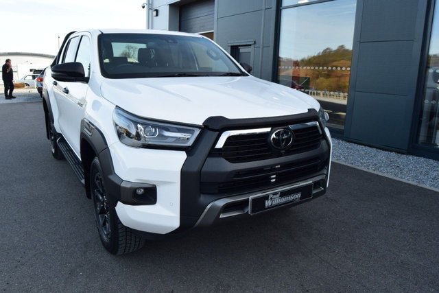 2023 TOYOTA HI-LUX - Photo 6