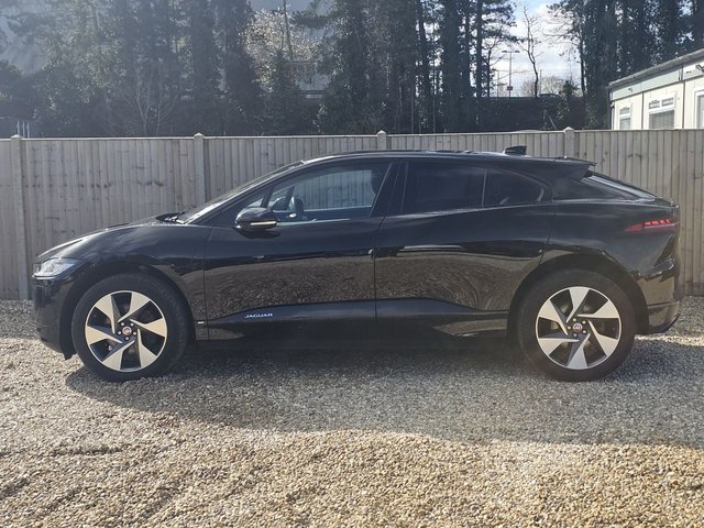 2019 JAGUAR I-PACE - Photo 2