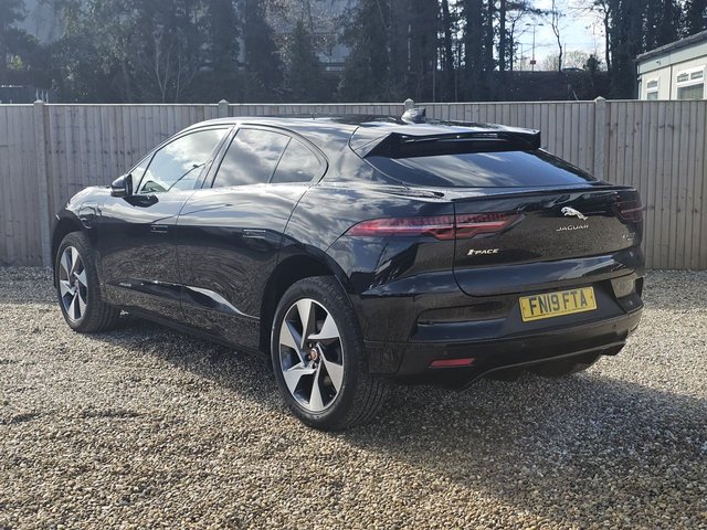 2019 JAGUAR I-PACE - Photo 3