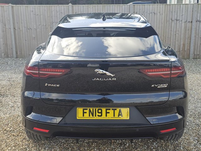 2019 JAGUAR I-PACE - Photo 4
