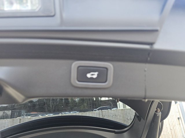 2019 JAGUAR I-PACE - Photo 10