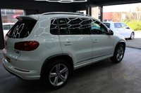USED 2015 65 VOLKSWAGEN TIGUAN 2.0 TDI BlueMotion Tech R-Line Edition SUV 5dr Diesel DSG 4WD Euro 6 (s/s) (150 ps) PANORAMIC SUNROOF - HEATED LEATHERS