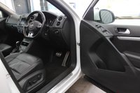 USED 2015 65 VOLKSWAGEN TIGUAN 2.0 TDI BlueMotion Tech R-Line Edition SUV 5dr Diesel DSG 4WD Euro 6 (s/s) (150 ps) PANORAMIC SUNROOF - HEATED LEATHERS