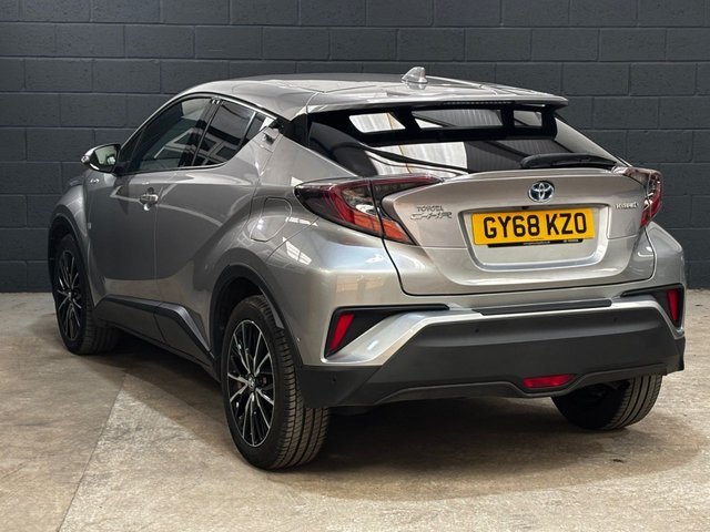2018 TOYOTA C-HR - Photo 8