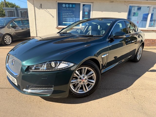 2014 JAGUAR XF - Photo 8