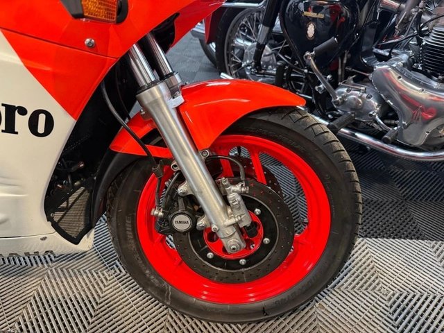 View our YAMAHA RD500LC