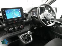 USED 2023 23 RENAULT TRAFIC SL28 2.0 BLUEDCI 130 BHP SWB SPORT NAV EDITION SAT NAV | AIR CON | ALLOYS | SPORT