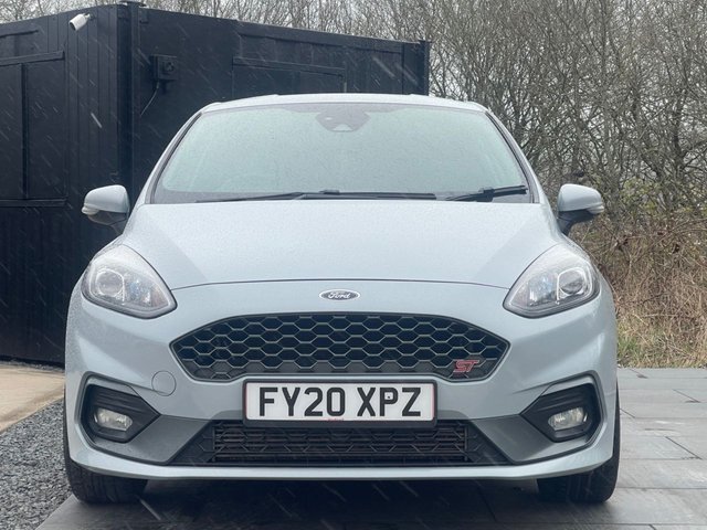 2020 FORD FIESTA - Photo 2