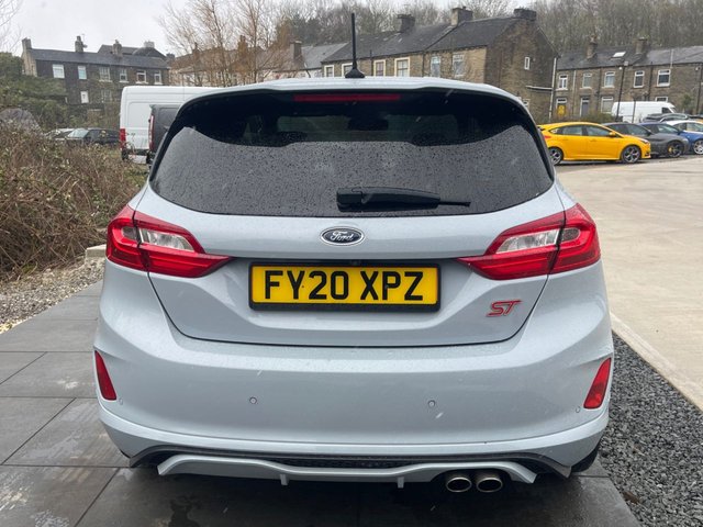 2020 FORD FIESTA - Photo 4