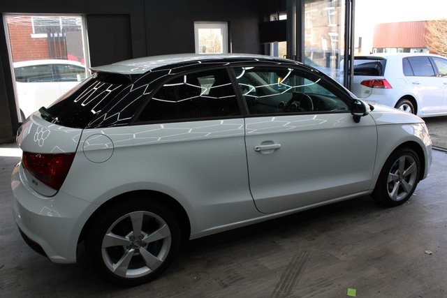 2015 AUDI A1 - Photo 11