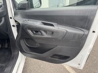 USED 2021 21 CITROEN BERLINGO 1.5 BlueHDi 650 Enterprise M Panel Van 5dr Diesel Manual SWB Euro 6 (s/s) (75 ps) This 2021 Citroen Berlingo is a clear vehicle history example, offering peace of mind alongside its practical features. This 1.5 BlueHDi 650 Enterprise M SWB Euro 6 (s/s) 5dr model, with its 1.5 litre diesel engine, is presented in the Enterprise M trim. It benefits from rear parking sensors with parking assistance, air conditioning, and an 8in colour touchscreen that includes Citroen Connect DAB Radio, Bluetooth handsfree, a USB socket, and an aux in jack. The height adjustable halogen headligh