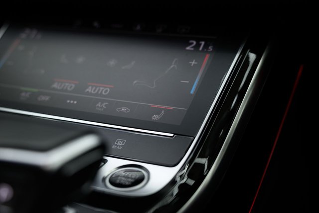 2022 AUDI A8 - Photo 9