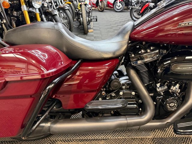 View our HARLEY-DAVIDSON TOURING